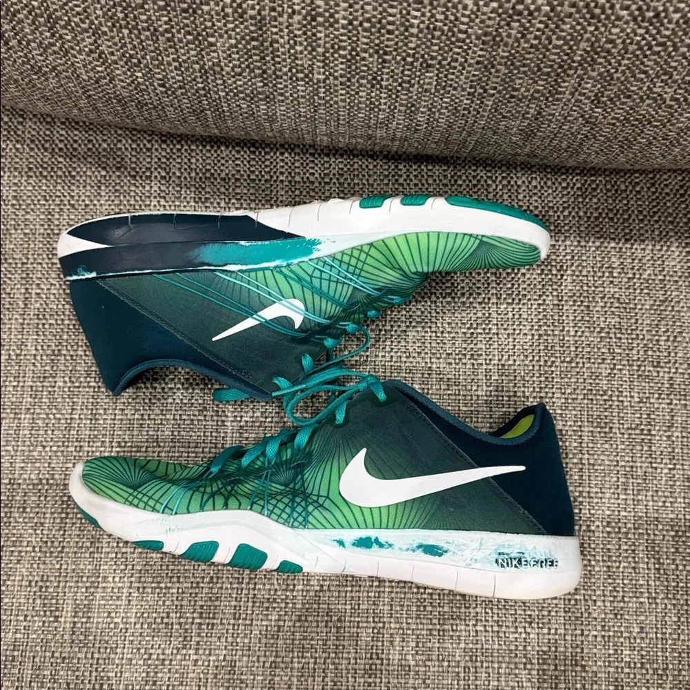 Nike Teal and Navy Sneakers‎ women’s size 9.5